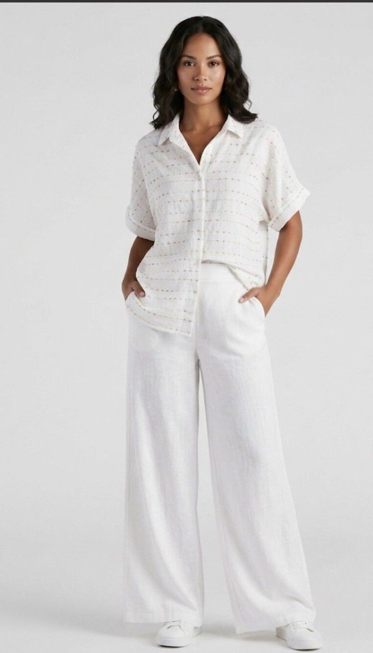 Chicos Textured Button Up White Gold Stripe Embroidered  Short Sleeve Size 4 XXL